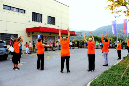 Slika 2 Delavnica Ostanimo mobilni med vadbo